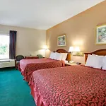 Days Inn & Suites By Wyndham Louisville Sw